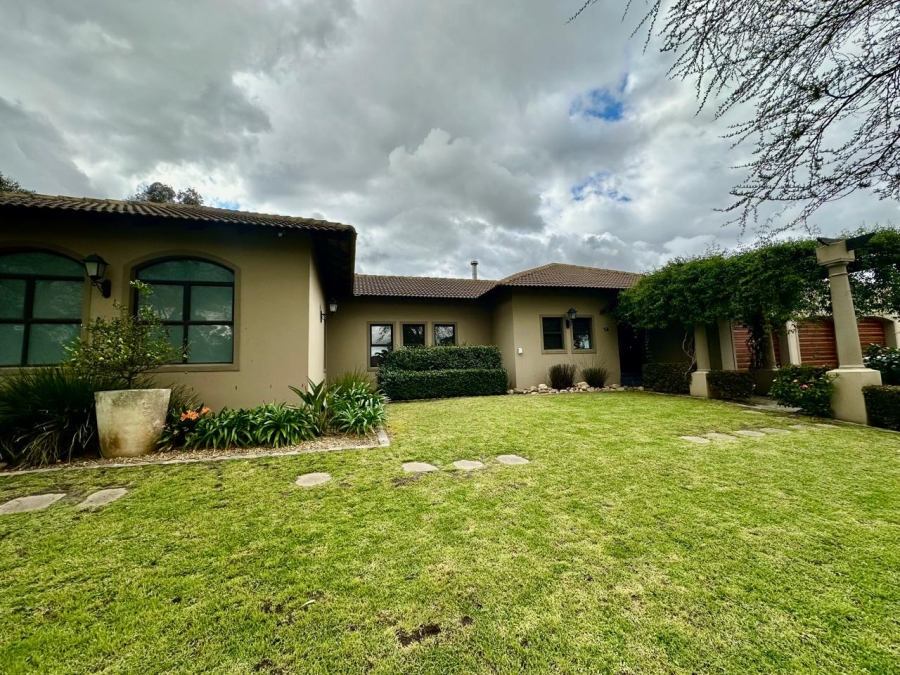 4 Bedroom Property for Sale in Klein Zevenwacht Western Cape